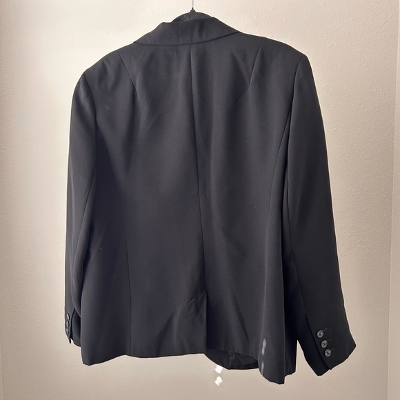 JM Collection Classic Black Jacket - Picture 3 of 4